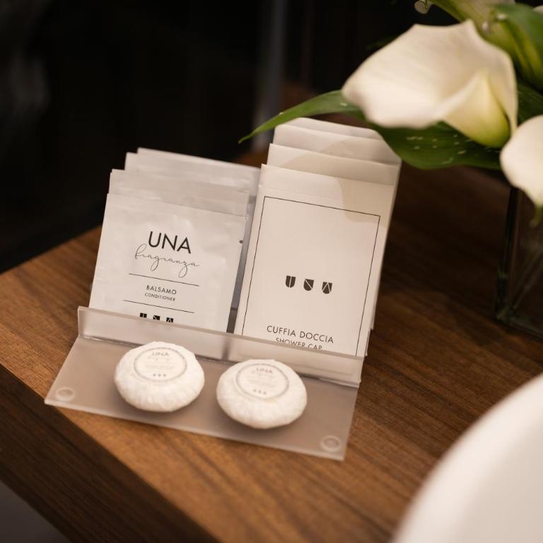 Maison Roma Piazza di Spagna UNA Esperienze - Camera Premium Doppia con Letti Singoli e Letto Supplementare - 9