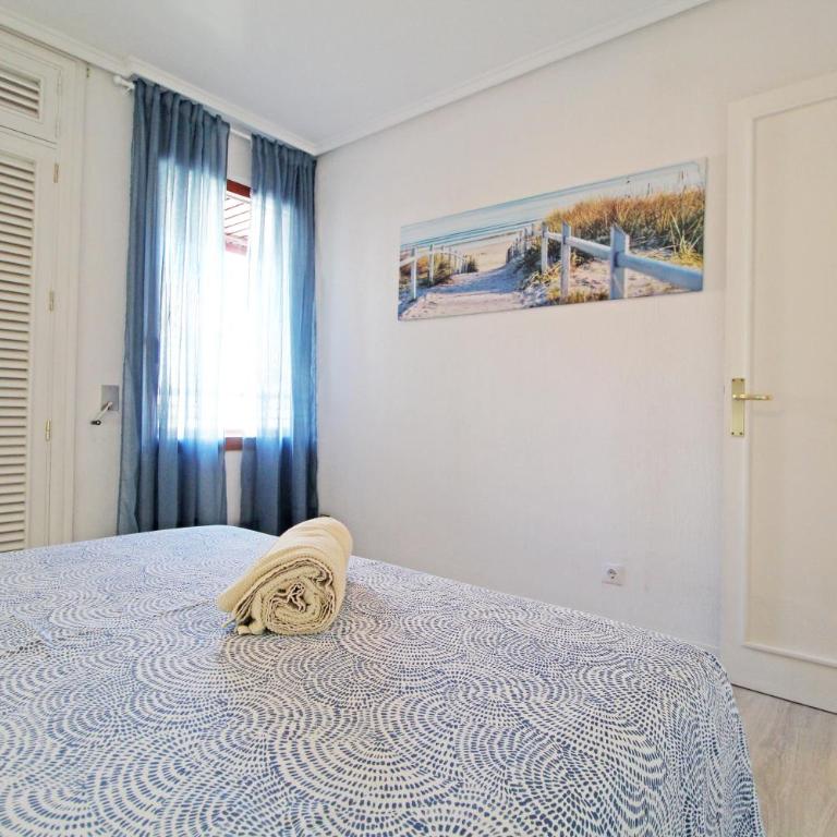 Castle views. Terrace. Design style. AC. Wifi. Refurbished. Supercentric. - Two-Bedroom Apartment - 11