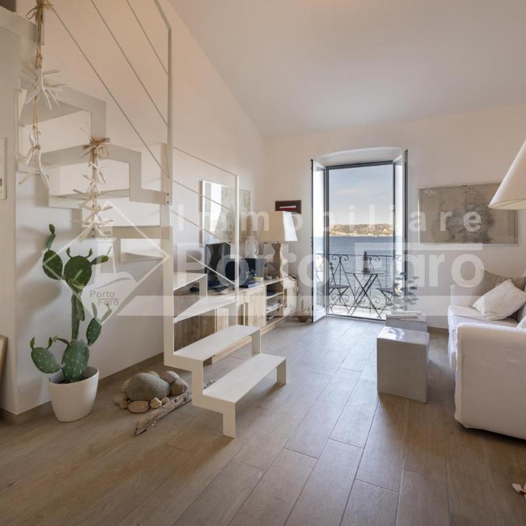 21 Pineta - Bilocale mansardato ristrutturato e vista mare Porto Faro - Appartamento con Vista Mare - 1