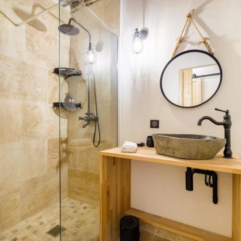 Charmant Appartement - Saint Paul de Vence Village - Appartement - 13