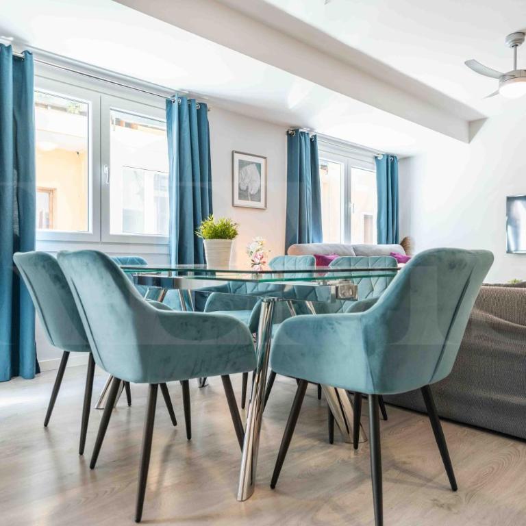 Cosy flat with private balcony - Historic Center by REMS - Apartamento - 15