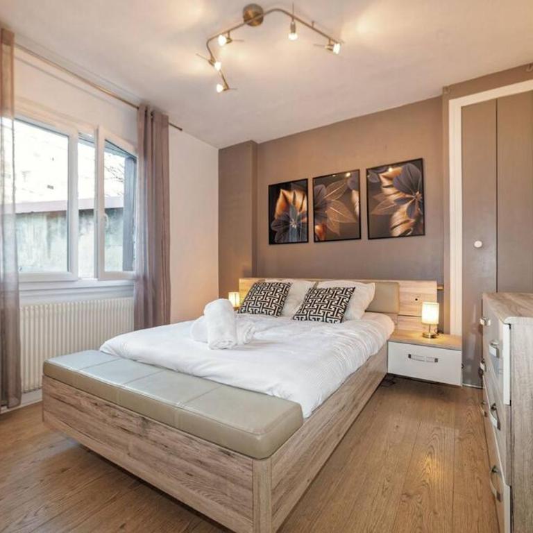 VILLE ET VOLCANS - Grand gite proche centre-ville pour 24 personnes - Maison de Vacances - 30