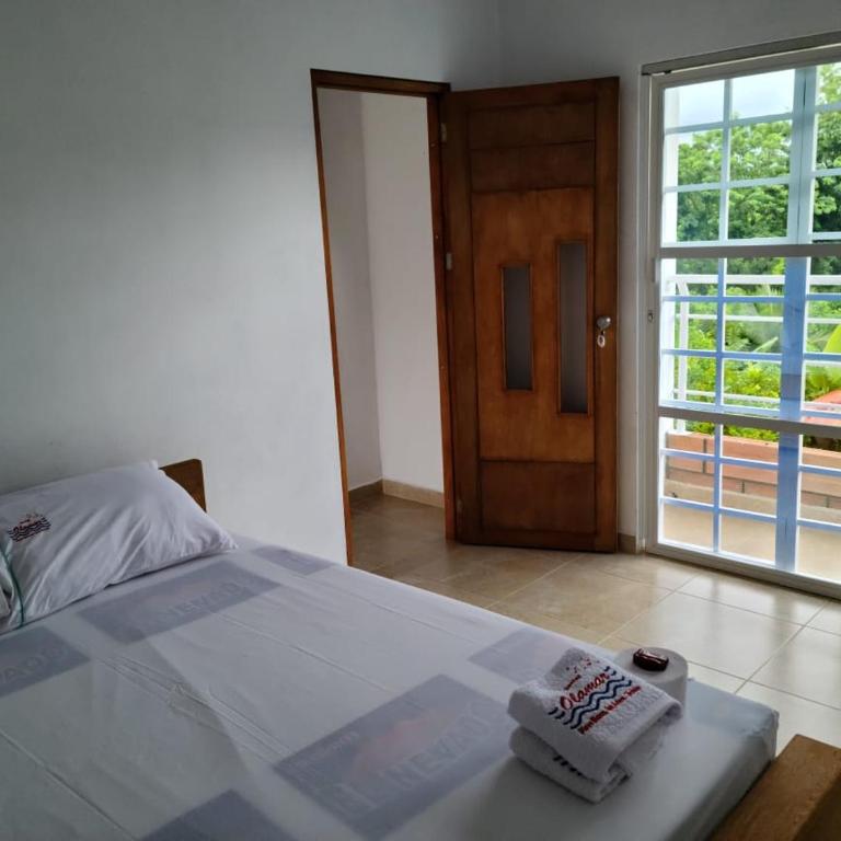 Olamar Hostal - Habitación Triple - 5