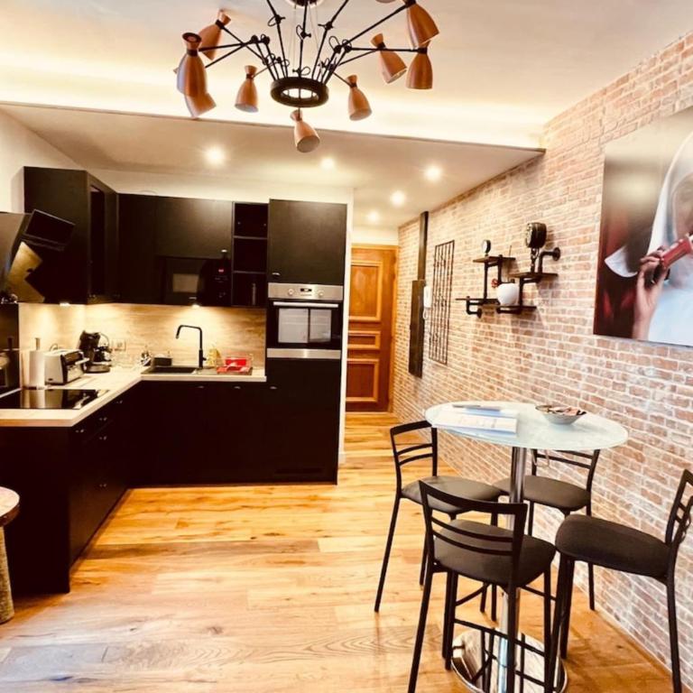 HUDSON HIGHLANDS Annecy Rent Lodge - One-Bedroom Apartment - 2