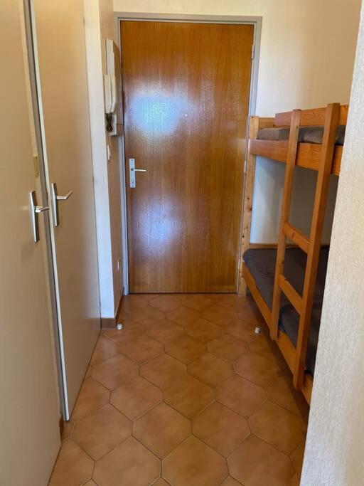 Studio cabine climatisé - Appartement 1 Chambre - Vue sur Jardin - 4