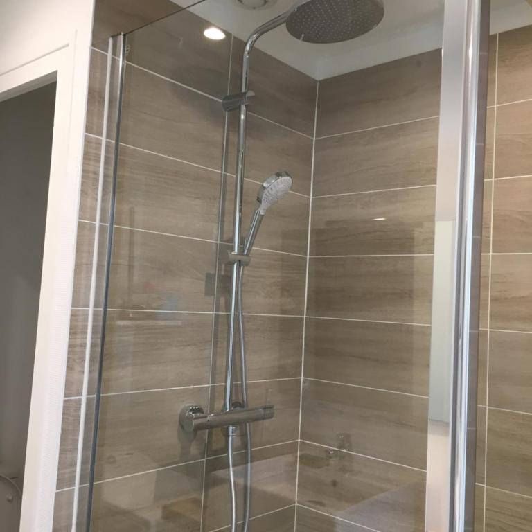 Beautiful and bright 1st Floor Flat with large Terrace - Biarritz City Center - Appartement 1 Chambre - 25