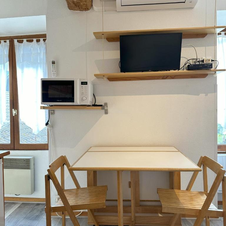 Gîte de l'Eau Vive - Studio - Vue sur Montagne - 8