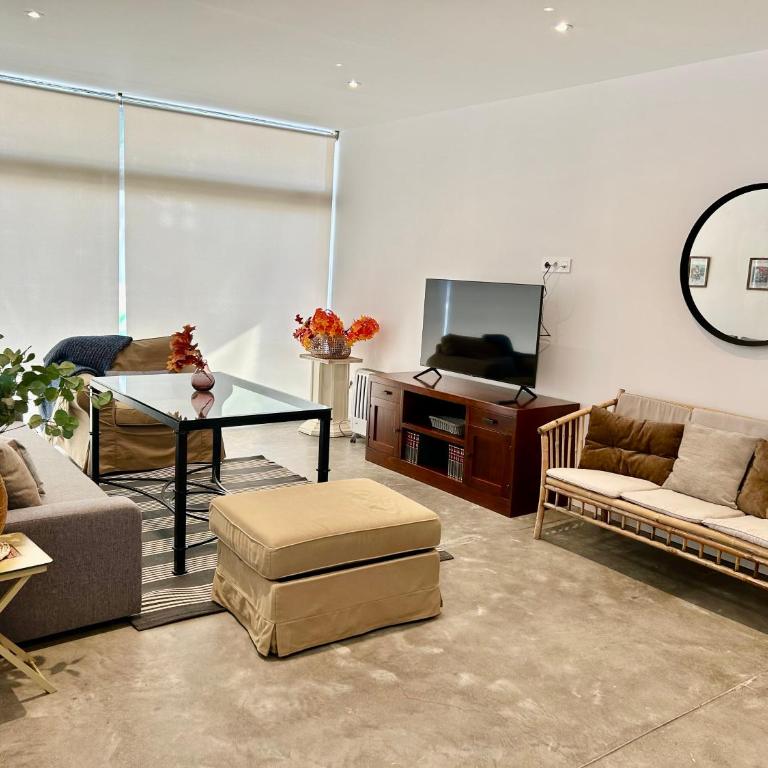 Nuevo y tranquilo de 1 habitación 15 minutos del casco histórico - Apartamento de 1 dormitorio - 3