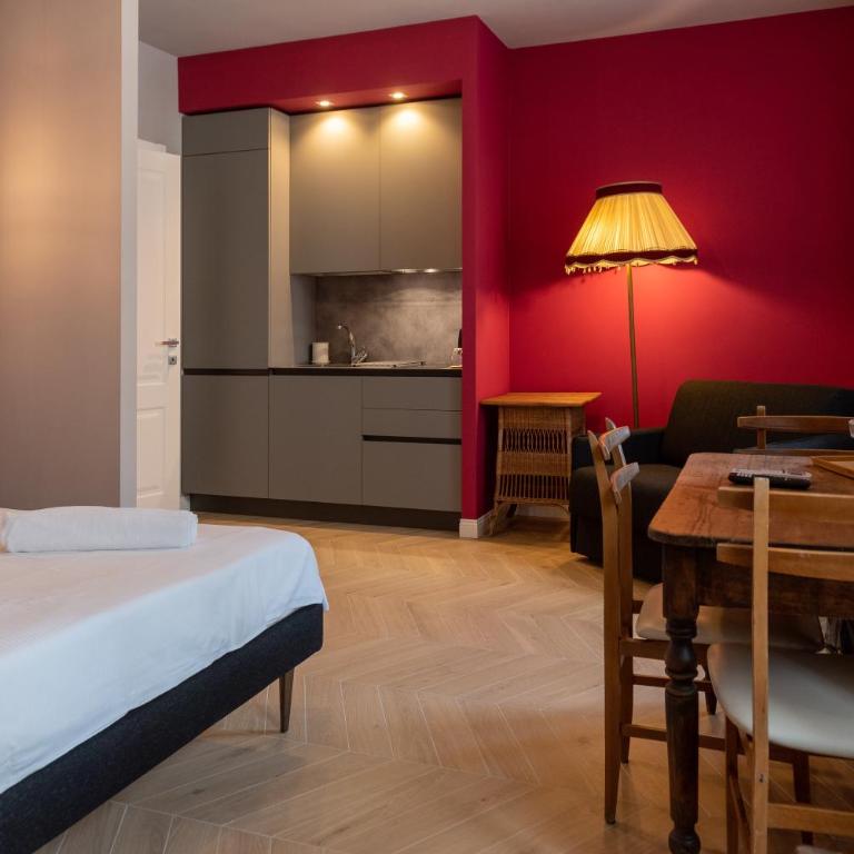 Regina Boutique Suites - Junior Suite - 1