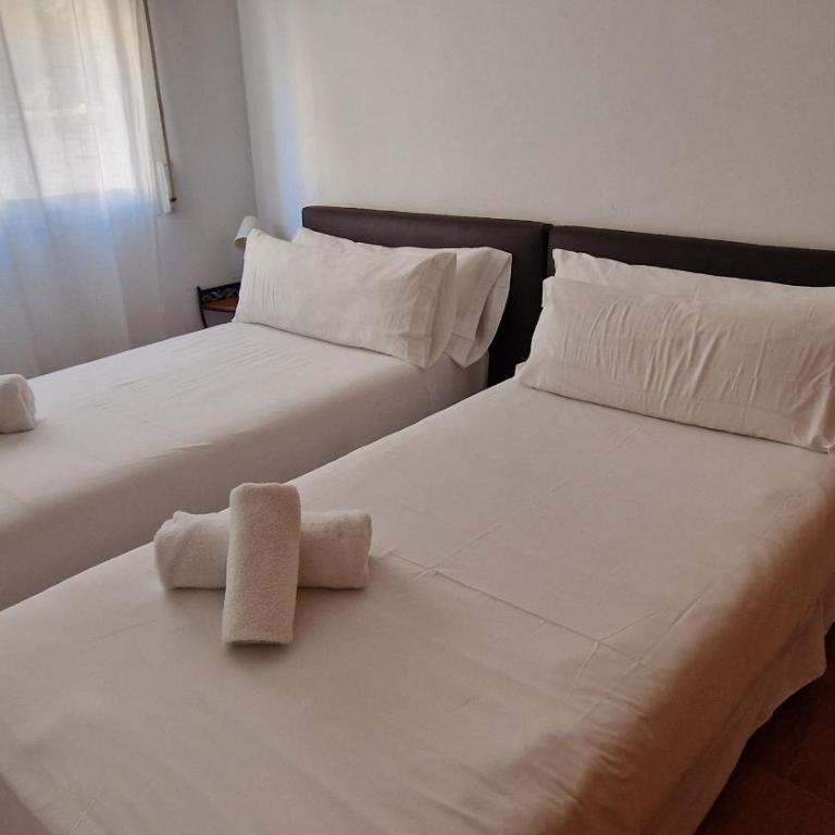Apartamentos Latin - Apartamento de 2 dormitorios con vistas a la piscina - 9