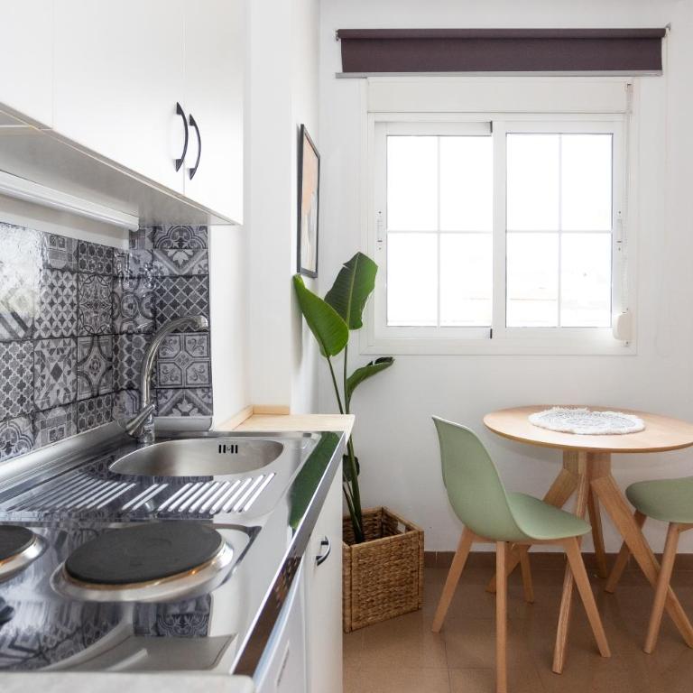 Naim Guest House Nerja - Apartamento con vistas al mar - 22