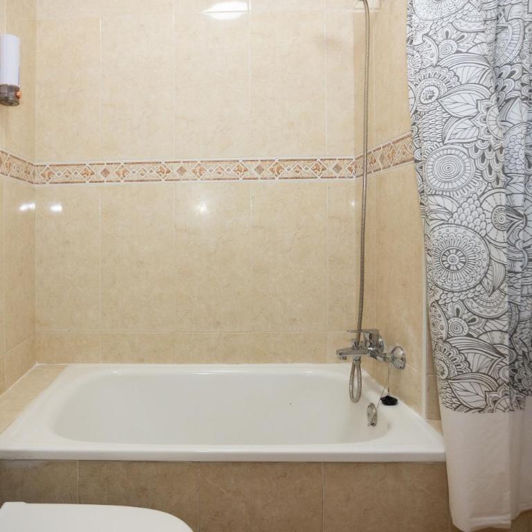Naim Guest House Nerja - Apartamento con vistas al mar - 27