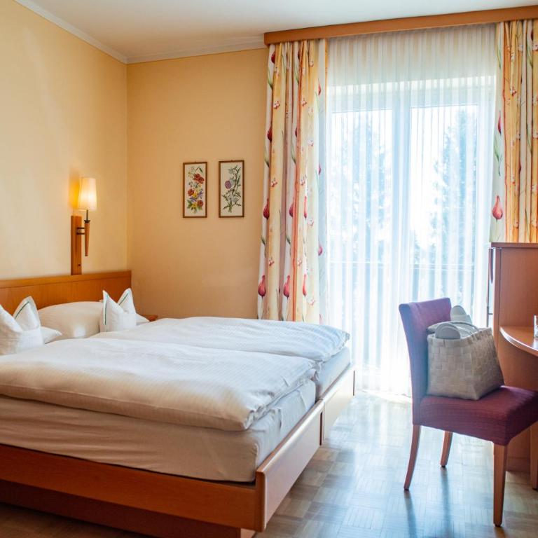 Hotel Gasthof Scheer - Chambre Double - Vue sur Jardin - 2