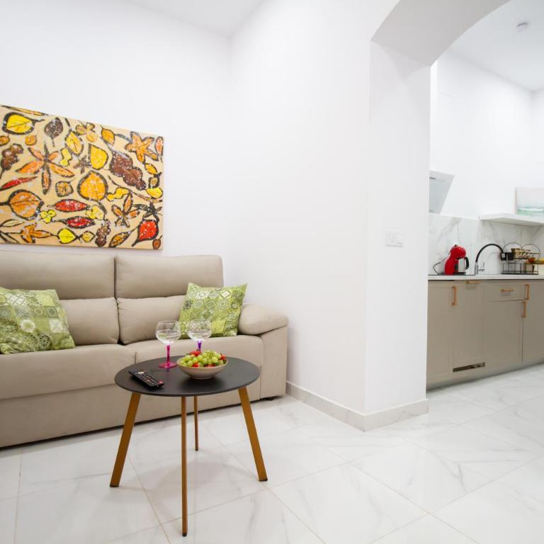 Art Apartments Alicante - Suite with Terrace - 3