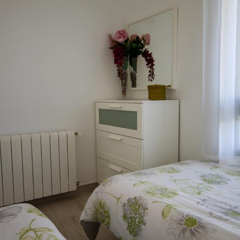 Luxury 2 bed, 2 bath apartment with sea view, central heating and new bathrooms. - Apartamento de 2 dormitorios - 20
