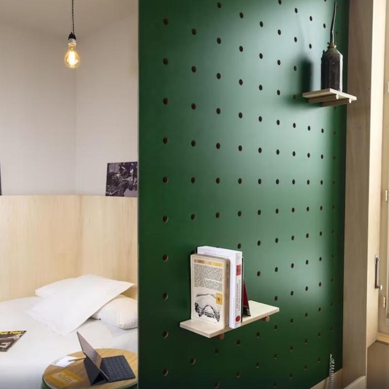 The Originals City Hotel Artyster Clermont Ferrand - Chambre Simple Confortable - 4