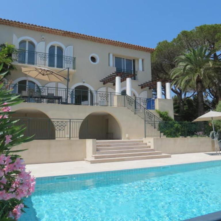 Villa 5 pièces et appart. 2 pièces clim., piscine privée, pour 10-12 pers., vue mer - FR-1-780-3 - Villa - 3