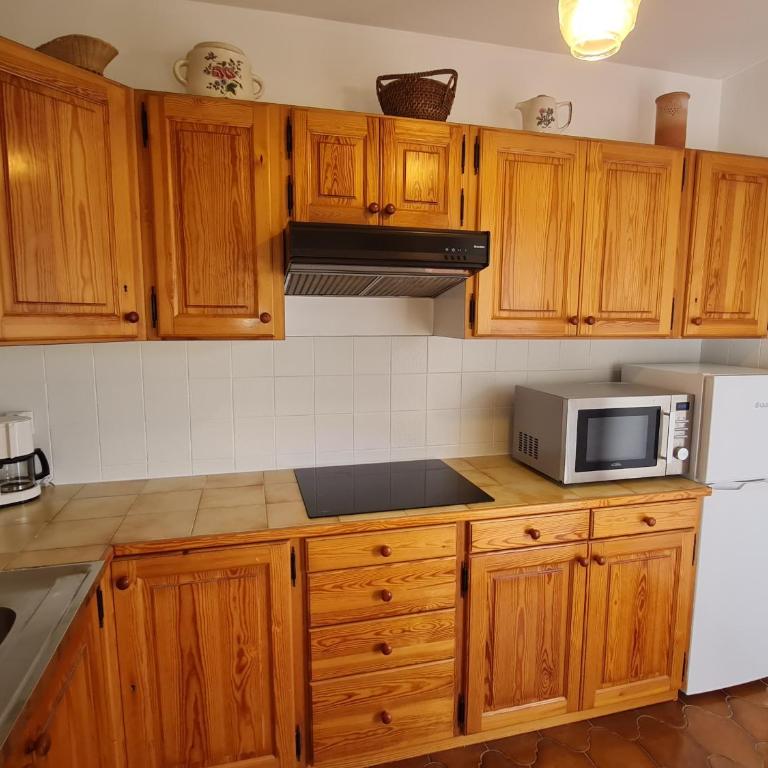 Studio climatisé avec parking et balcon, proche plage à Sainte-Maxime - FR-1-780-5 - Apartment - 6
