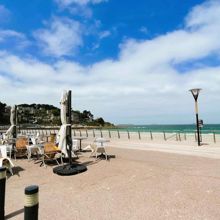 Appartement vue mer avec parking privé et WiFi à Perros-Guirec - FR-1-542-60 - Apartment - 2