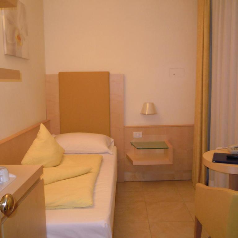 Beach Hotel Du Lac Malcesine - Camera Singola Standard con Balcone - 5