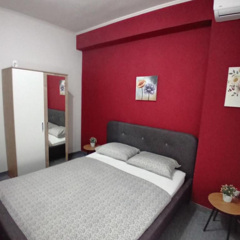 Pansion San - Standard Double Room with Shared Bathroom - 4