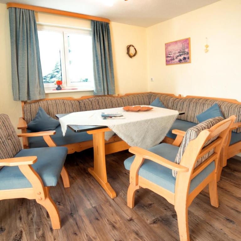 Gästehaus Bergfrieden - Apartment - 1