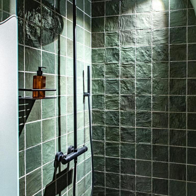 Altstadthotel Weisses Kreuz - Doppelzimmer Stube - 9