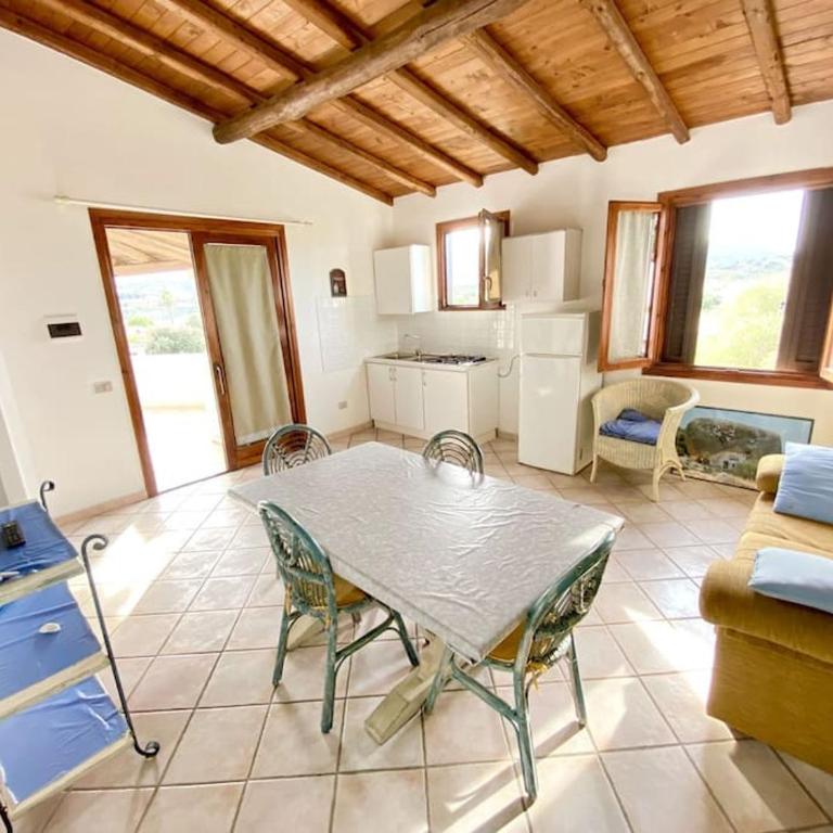 Liguria 2 - Appartamento con 2 Camere da Letto - 2
