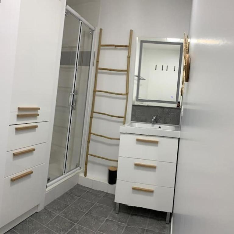 Appartement entièrement rénové avec vue sur océan - Appartement - Vue sur Mer - 6
