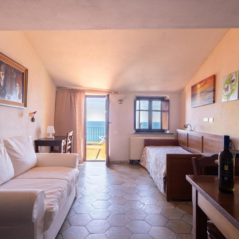Il Borgo Di Campi - Standard Quadruple Room - 3