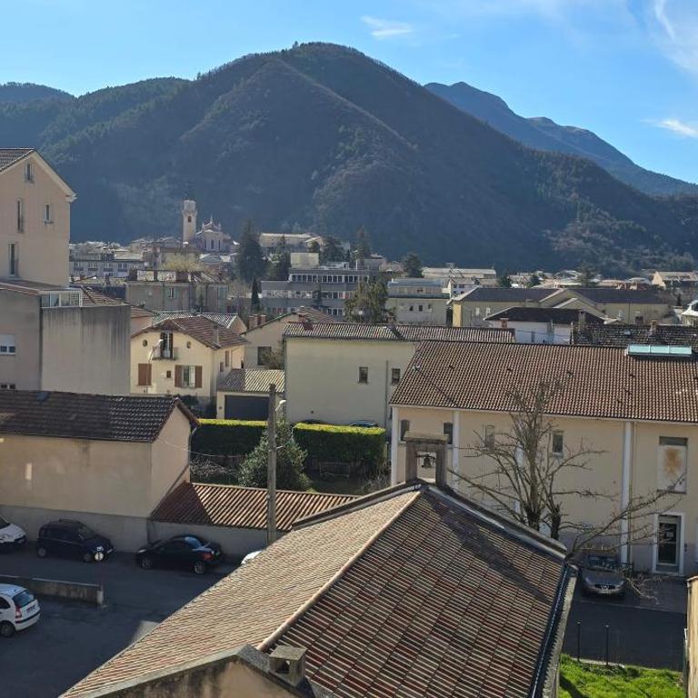 Studio avec balcon et vue panoramique sur le Cousson proche Thermes - Appartement 1 Chambre - 1