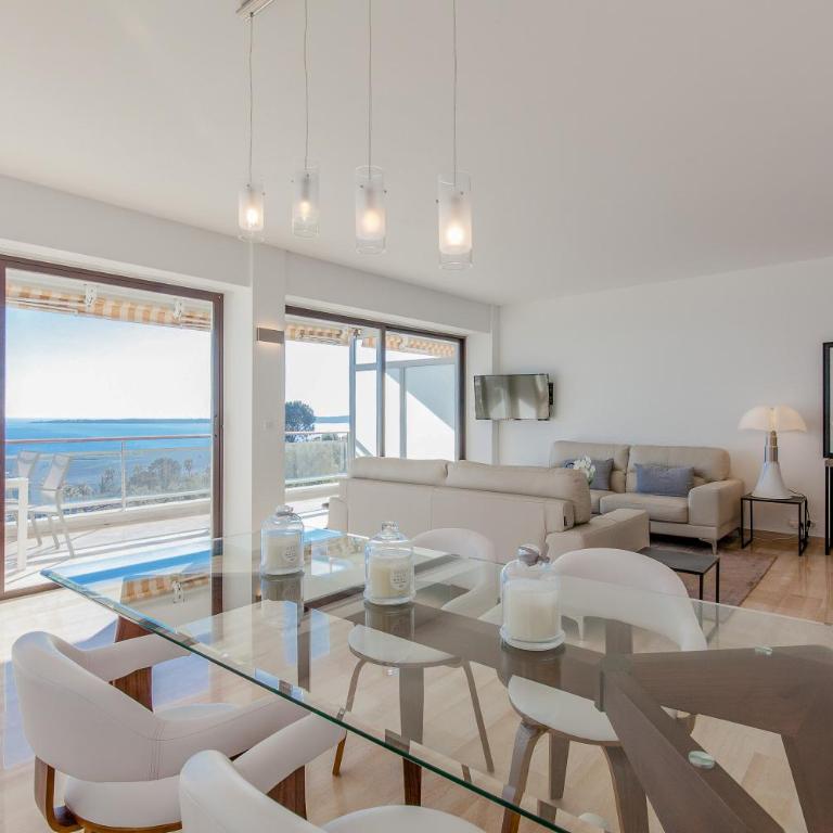 SUPER CANNES FRONT DE MER LUXUEUX VUE UNIQUE - Appartement 2 Chambres - 75