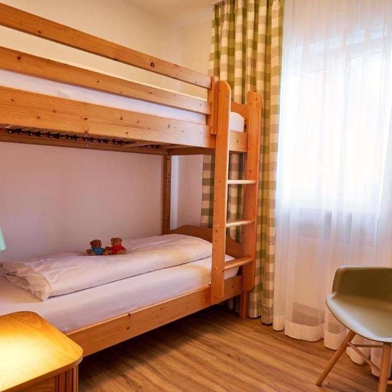 Oberstdorfer Ferienwelt - Ferienwohnung für Familien mit 2 Schlafzimmern und Südterrasse (Etagenbett) - 11