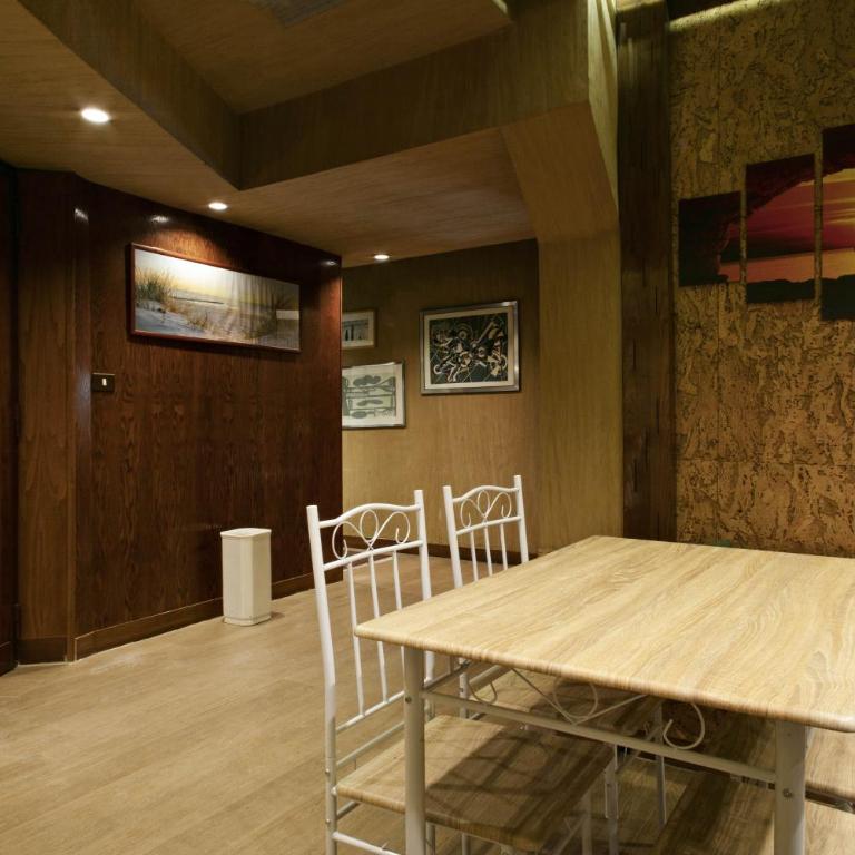 Back to 70's-Modern and Terrace - Apartment mit 2 Schlafzimmern - 11