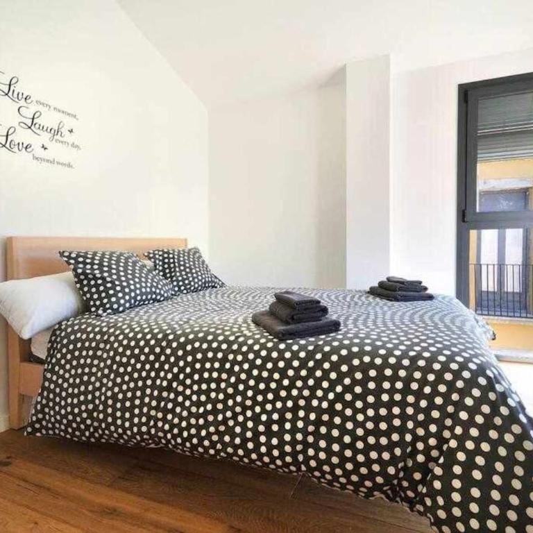 Stunning apartment w amazing views in Girona - Apartamento de 2 dormitorios - 2