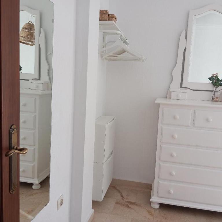 Piso de tres dormitorios en Barbate, Cádiz - Apartamento de 3 dormitorios - 9