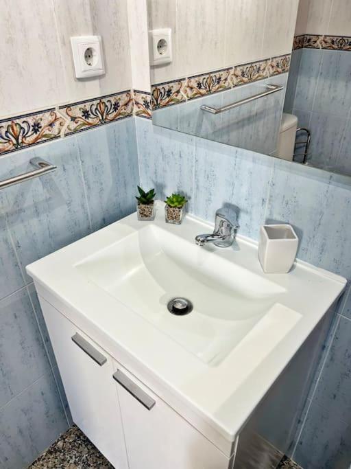 Céntrico y junto al mar! - Two-Bedroom Apartment - 6