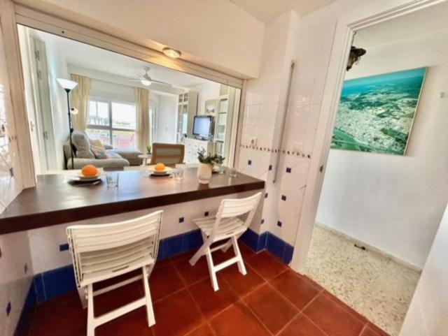 GATU VALDEPLAYA 1ª linea playa piscina parking 3 dormit 2 baños, " Preferente mayores de 21 años y familias " - Apartamento de 3 dormitorios - 10