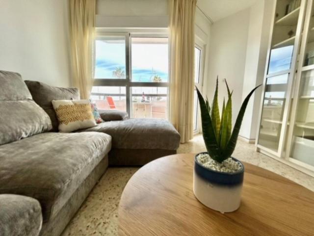 GATU VALDEPLAYA 1ª linea playa piscina parking 3 dormit 2 baños, " Preferente mayores de 21 años y familias " - Apartamento de 3 dormitorios - 21