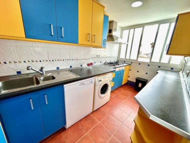 GATU VALDEPLAYA 1ª linea playa piscina parking 3 dormit 2 baños, " Preferente mayores de 21 años y familias " - Apartamento de 3 dormitorios - 22