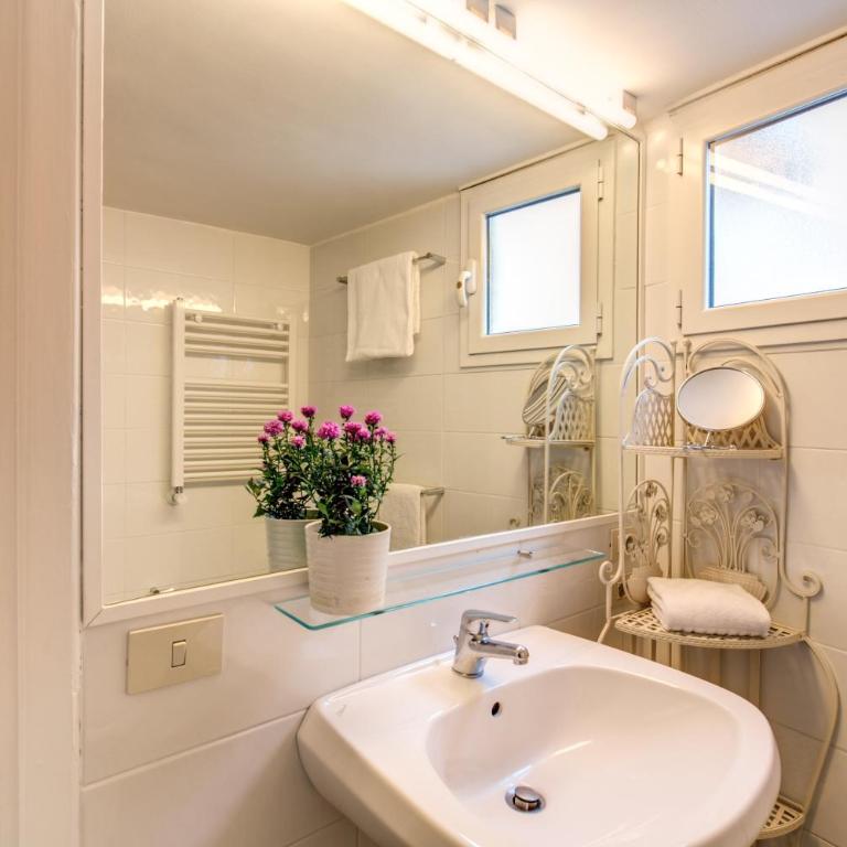 Amazing penthouse with terrace near Navona Square - Appartamento con 2 Camere da Letto - 13