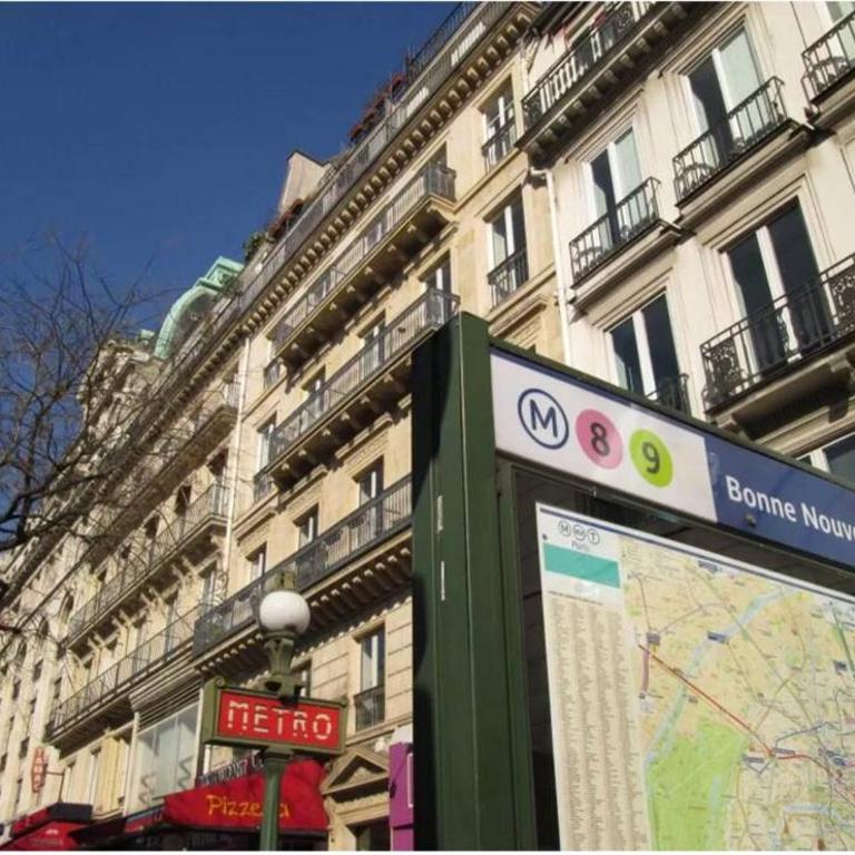Lou - Stylish Studio Montorgueil Historic Heights - One-Bedroom Apartment - 3