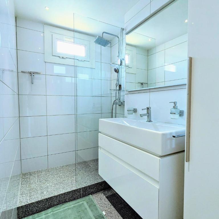 Appartement T4, climatisation, 50m de la plage - Apartamento de 3 dormitorios - 31