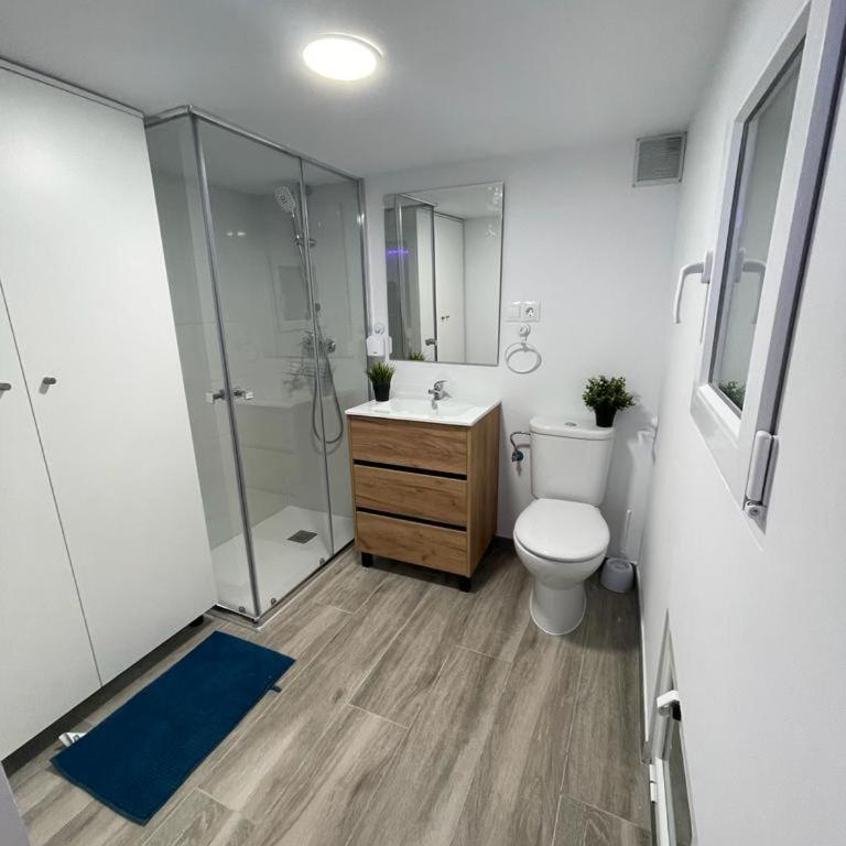 Apartamento moderno céntrico - Two-Bedroom Apartment - 18