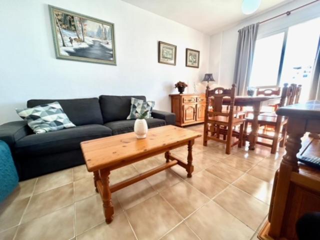 GATU DULCE junto playa, terraza, aire acc, parking, piscina , " Preferente mayores de 21 años y familias " - Apartamento con vistas al mar - 8