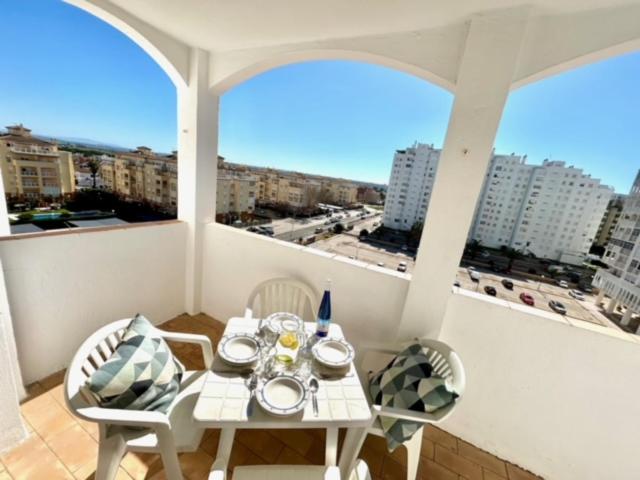 GATU DULCE junto playa, terraza, aire acc, parking, piscina , " Preferente mayores de 21 años y familias " - Apartamento con vistas al mar - 11