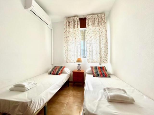 GATU DULCE junto playa, terraza, aire acc, parking, piscina , " Preferente mayores de 21 años y familias " - Apartamento con vistas al mar - 18