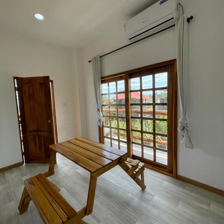 Habitación familiar #10 cerca de la playa- wanderlust - Habitación Cuádruple con baño - 5