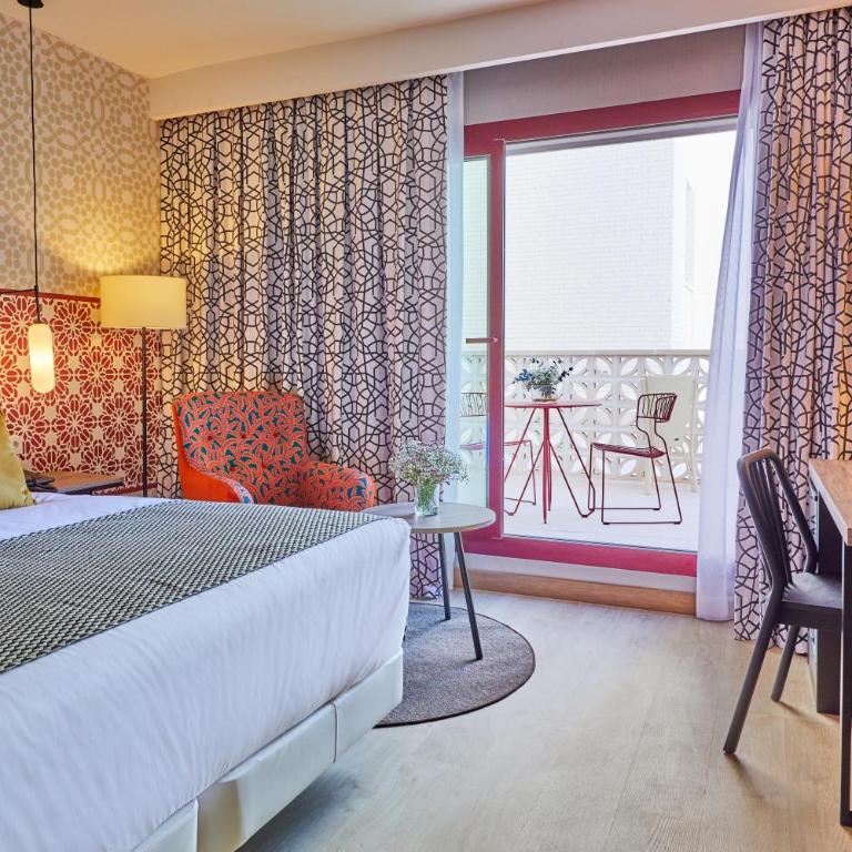 Hesperia Sevilla - Habitación Doble Superior con terraza - 1 o 2 camas - 5