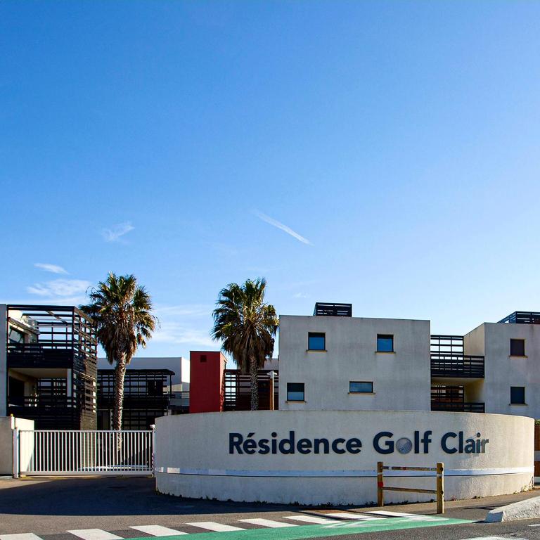 VERT Paradis ST CYPRIEN GOLF CLAIR 3 étoiles, 80 m2 avec Terrasse Pergola, Vue apaisante sur Pins parasols, 2è étage, 2 chambres, 3 CLIM, WIFI - Piscine, Parking et Park à vélos, Ascenseur - en Option Linge, Ménage - Pistes cyclables, Mer à proximité - Two-Bedroom Apartment - 41